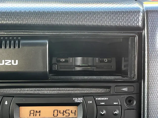 いすゞ エルフ 2RG-NJR88AN(2WD)の写真29