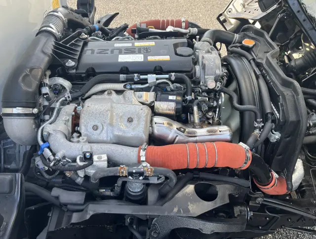 いすゞ エルフ 2RG-NJR88AN(2WD)の写真36