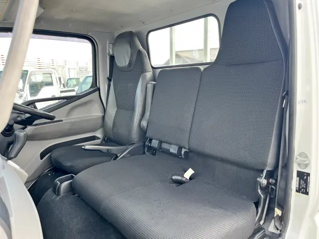 三菱 キャンター TPG-FBA20(2WD)の写真15