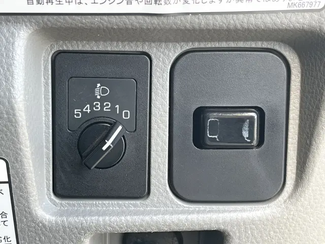 三菱 キャンター TPG-FBA20(2WD)の写真21