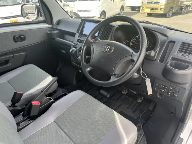 トヨタ タウンエースバン 5BF-S403M(2WD)の写真17