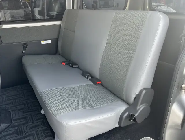 トヨタ タウンエースバン 5BF-S403M(2WD)の写真28