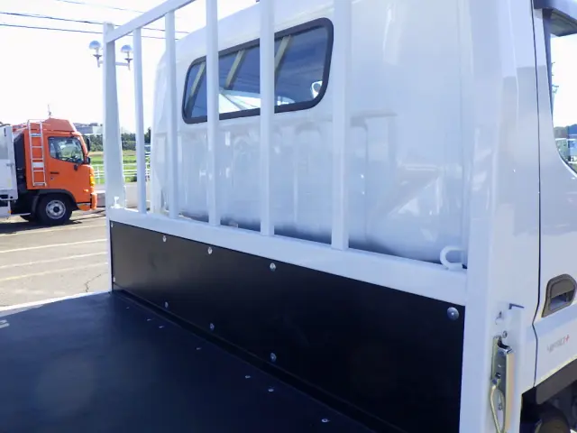三菱 キャンター 2RG-FEB50(2WD)の写真10