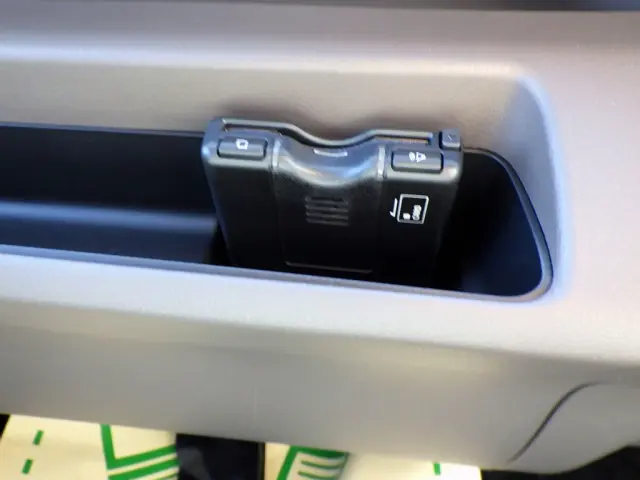 三菱 キャンター 2RG-FEB50(2WD)の写真20