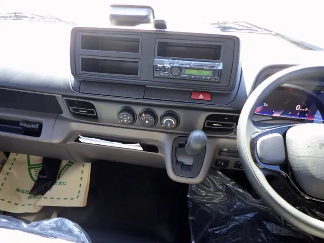 三菱 キャンター 2RG-FEB50(2WD)の写真45