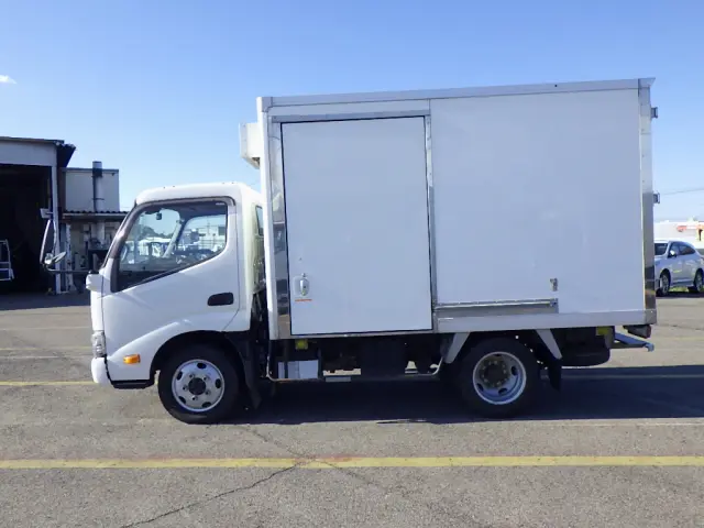 トヨタ ダイナ TKG-XZU675(4WD)の写真4