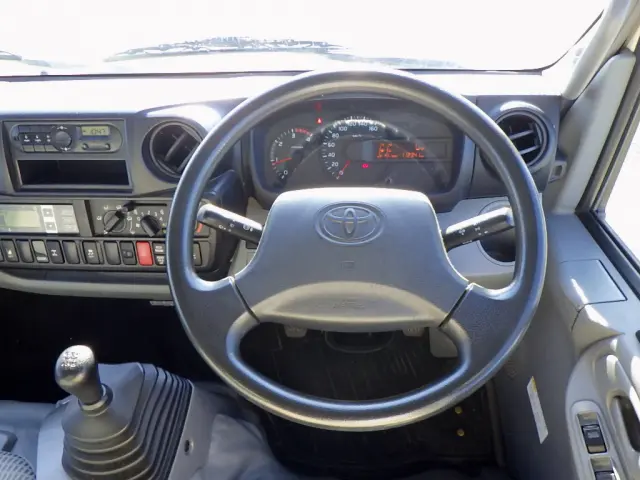 トヨタ ダイナ TKG-XZU675(4WD)の写真20