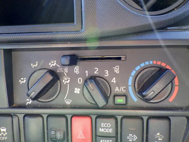 トヨタ ダイナ TKG-XZU675(4WD)の写真29