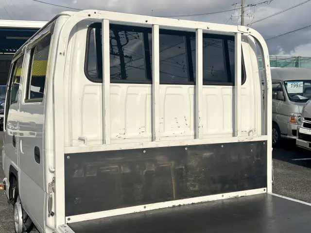 いすゞ エルフ 2RG-NJR88A(2WD)の写真11