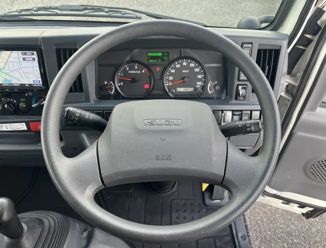いすゞ エルフ 2RG-NJR88A(2WD)の写真16