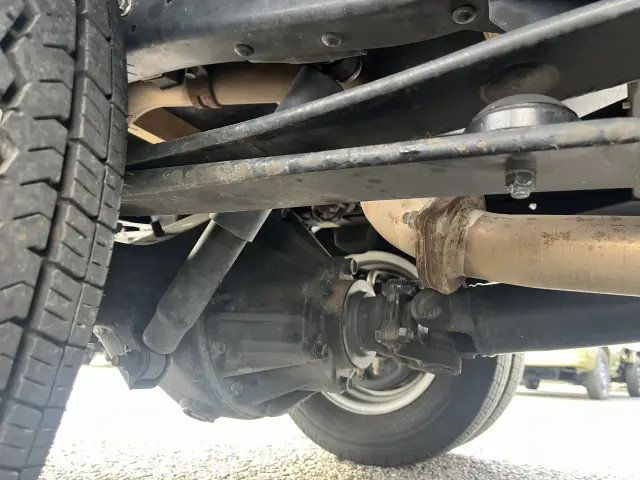 いすゞ エルフ 2RG-NJR88A(2WD)の写真37