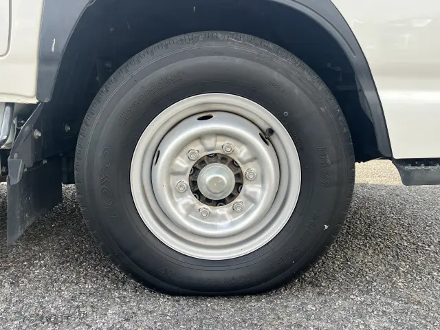 いすゞ エルフ 2RG-NJR88A(2WD)の写真43