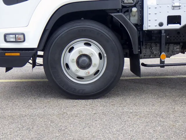 いすゞ フォワード 2RG-FRR90S2(2WD)の写真18