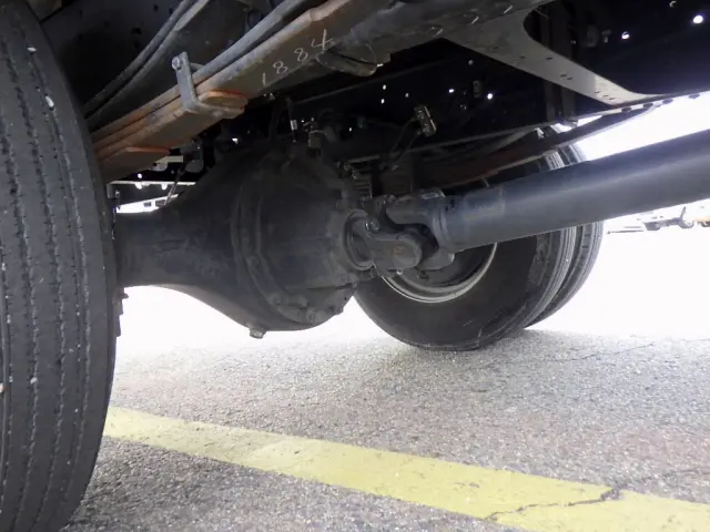 いすゞ フォワード 2RG-FRR90S2(2WD)の写真21