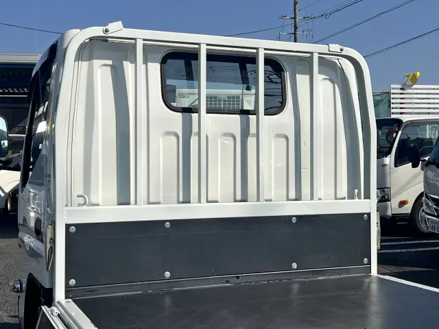 三菱 キャンター 2RG-FBAV(2WD)の写真11