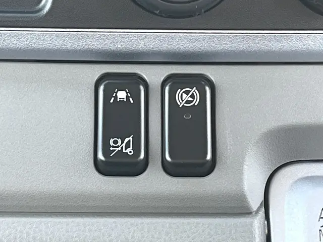 三菱 キャンター 2RG-FBAV(2WD)の写真21