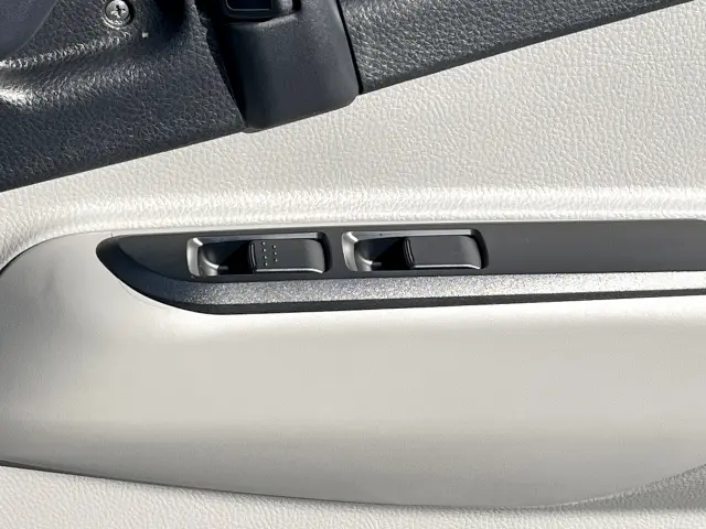 三菱 キャンター 2RG-FBAV(2WD)の写真26