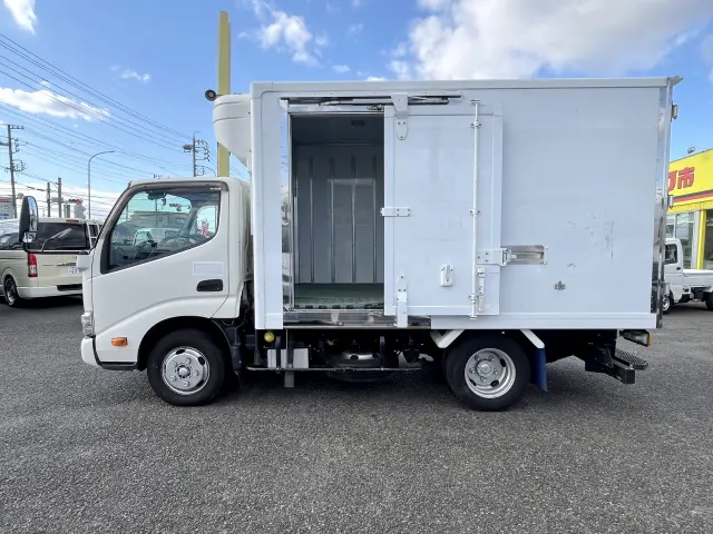 日野 デュトロ 2RG-XZC605M(2WD)の写真5