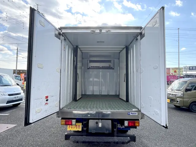 日野 デュトロ 2RG-XZC605M(2WD)の写真7