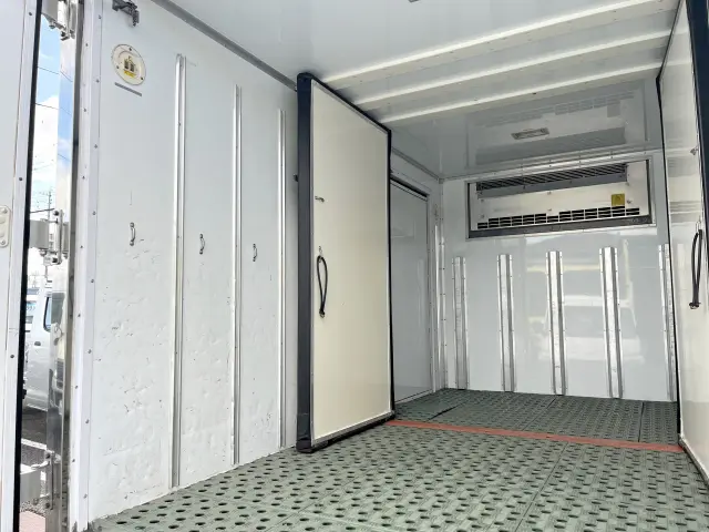 日野 デュトロ 2RG-XZC605M(2WD)の写真12