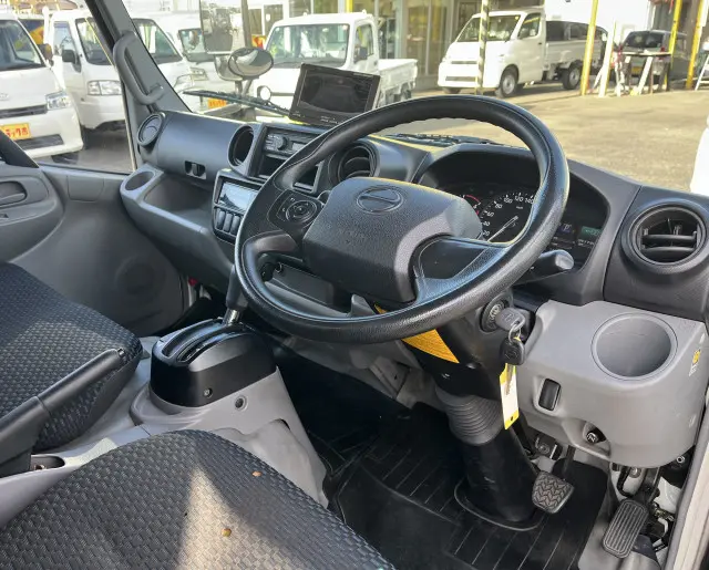 日野 デュトロ 2RG-XZC605M(2WD)の写真19