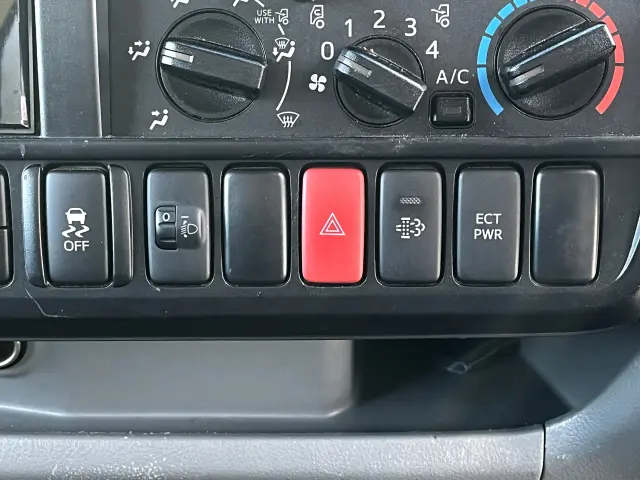 日野 デュトロ 2RG-XZC605M(2WD)の写真28