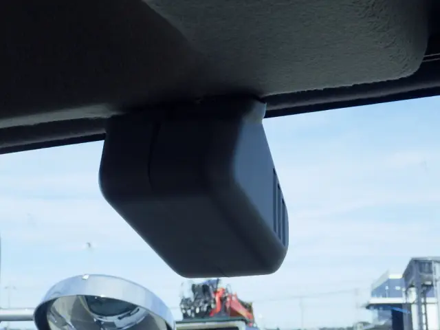 いすゞ フォワード 2RG-FRR90T2(2WD)の写真17