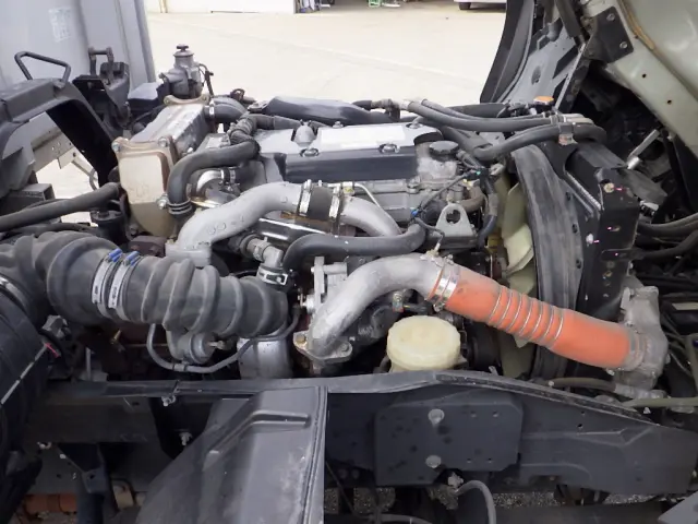 いすゞ フォワード 2RG-FRR90T2(2WD)の写真33