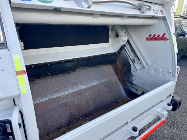 日野 デュトロ 2RG-XZU640M(2WD)の写真7