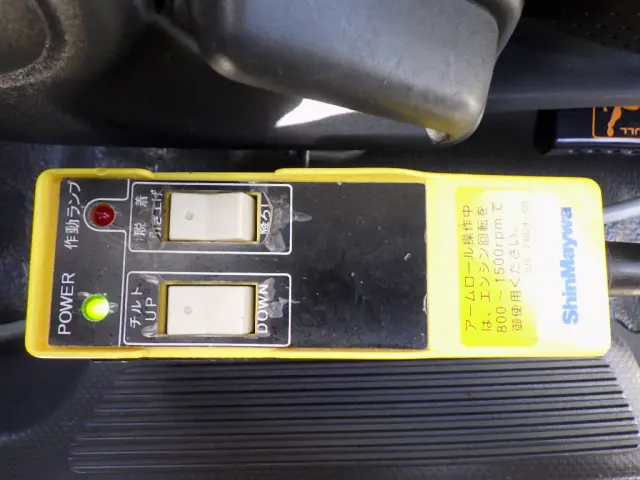 いすゞ フォワード 2RG-FRR90S2(2WD)の写真9