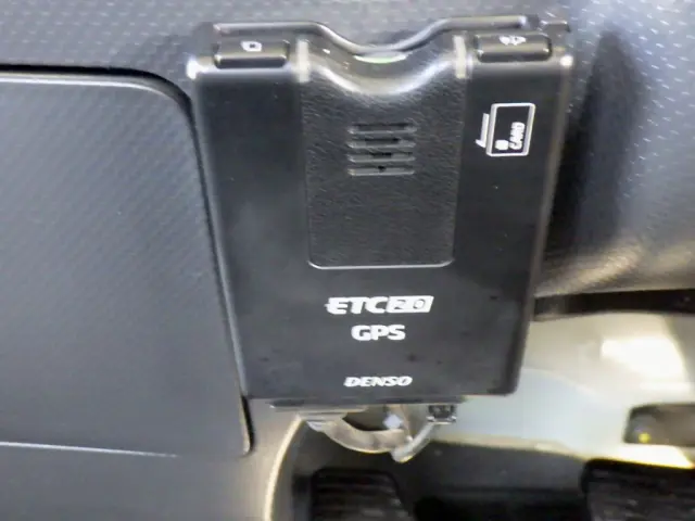 いすゞ フォワード 2RG-FRR90S2(2WD)の写真13