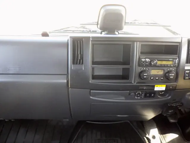 いすゞ フォワード 2RG-FRR90S2(2WD)の写真15