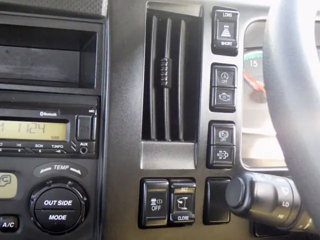 いすゞ フォワード 2RG-FRR90S2(2WD)の写真18