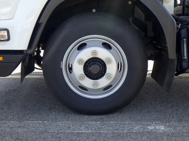 いすゞ フォワード 2RG-FRR90S2(2WD)の写真27