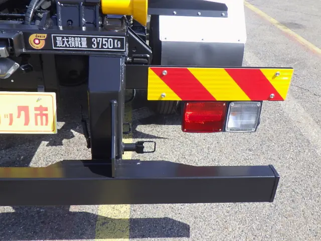 いすゞ フォワード 2RG-FRR90S2(2WD)の写真43