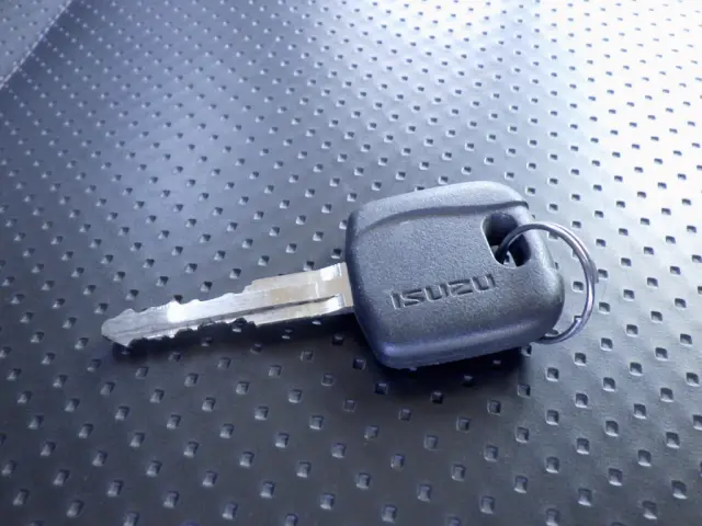 いすゞ フォワード 2RG-FRR90S2(2WD)の写真50