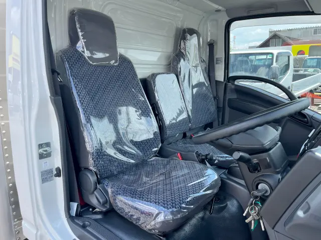 いすゞ エルフ 2RG-NMR88AN(2WD)の写真22