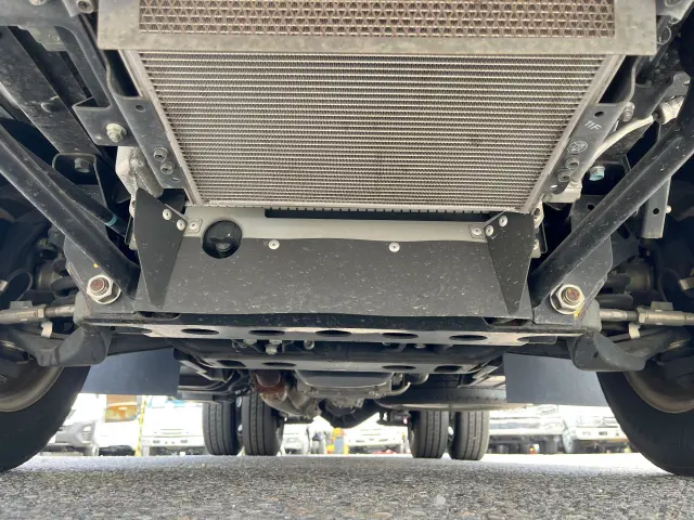 いすゞ エルフ 2RG-NMR88AN(2WD)の写真45