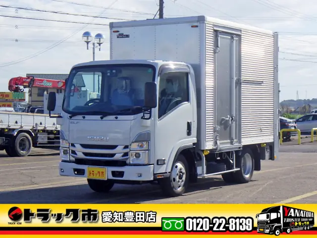 いすゞ エルフ 2RG-NMR88AN(2WD)の写真1