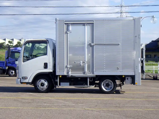 いすゞ エルフ 2RG-NMR88AN(2WD)の写真4