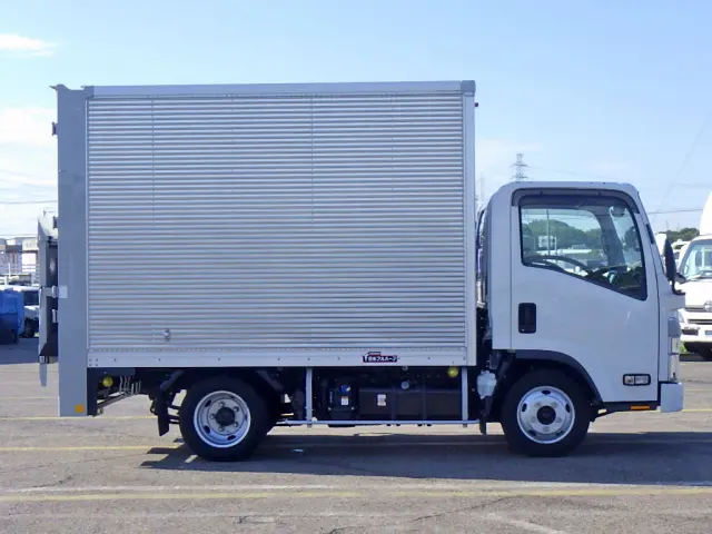 いすゞ エルフ 2RG-NMR88AN(2WD)の写真5