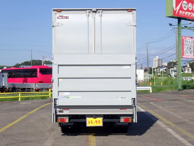 いすゞ エルフ 2RG-NMR88AN(2WD)の写真6