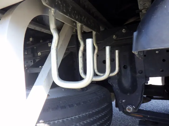 いすゞ エルフ 2RG-NMR88AN(2WD)の写真36