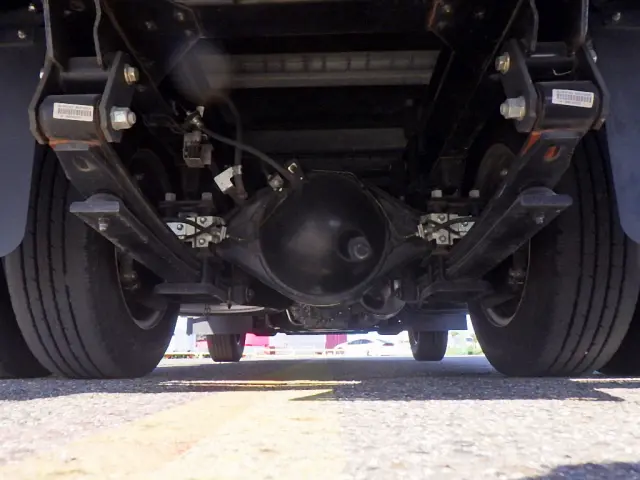 いすゞ エルフ 2RG-NMR88AN(2WD)の写真37