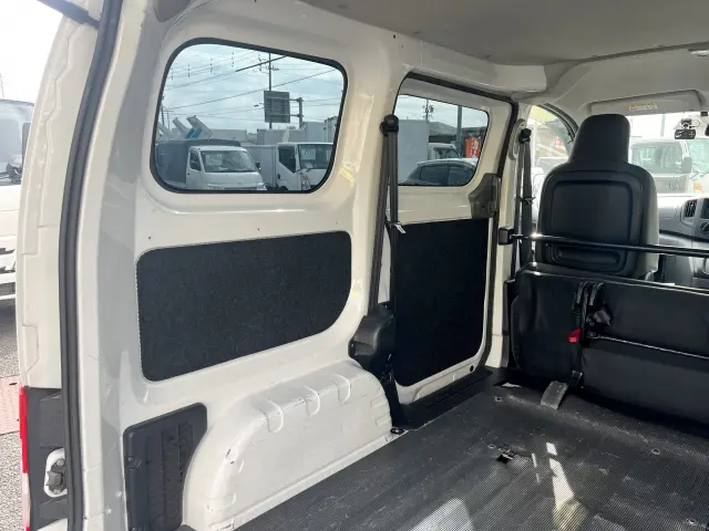 日産 バネットバン DBF-VM20の写真12