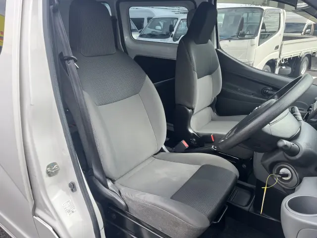 日産 バネットバン DBF-VM20の写真17