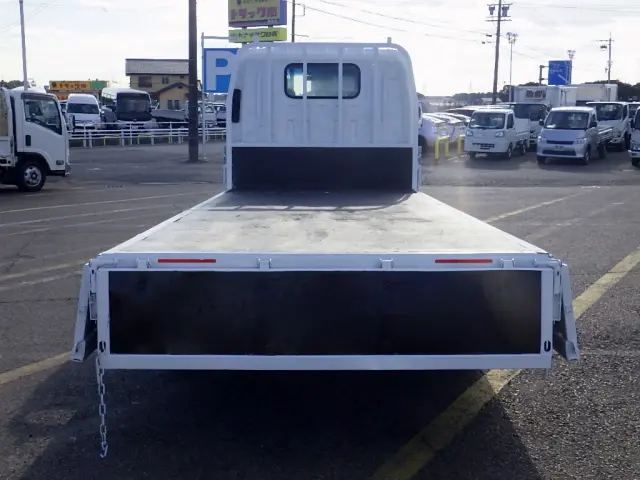 いすゞ エルフ 2RG-NLR88AR(2WD)の写真7