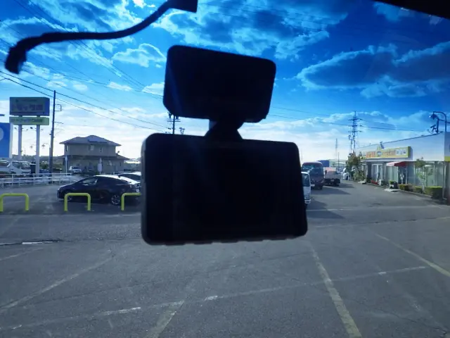 いすゞ エルフ 2RG-NLR88AR(2WD)の写真16