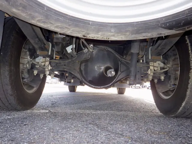 いすゞ エルフ 2RG-NLR88AR(2WD)の写真24