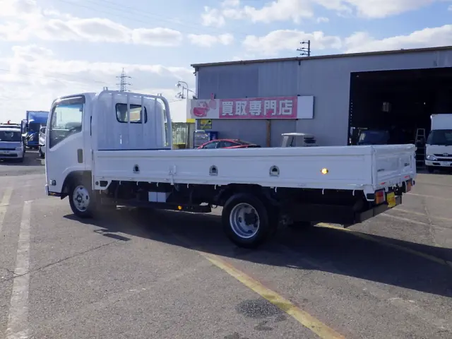 いすゞ エルフ 2RG-NLR88AR(2WD)の写真39